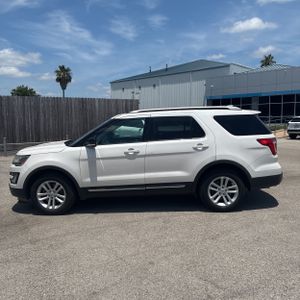 FORD EXPLORER XLT - 3