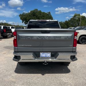 صورة 7 لـ 2021 Chevrolet SILVERADO 1500 LT