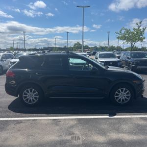 PORSCHE CAYENNE - 10