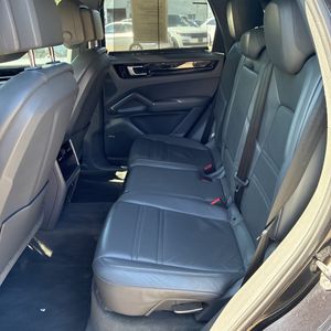 2020 Porsche CAYENNE BASE — миниатюра 33