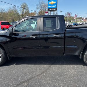 CHEVROLET SILVERADO 1500 CUSTOM - 4