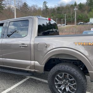 FORD F-150 TREMOR - 6