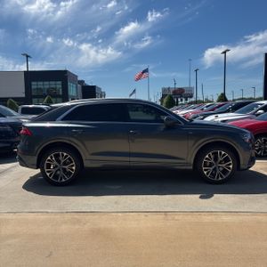 AUDI Q8 PREMIUM PLUS - 10