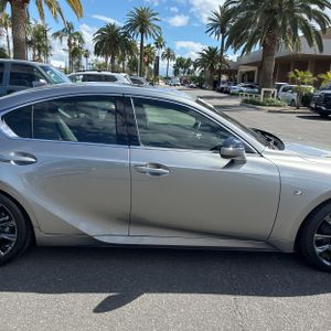 LEXUS IS 350 F SPORT - 9