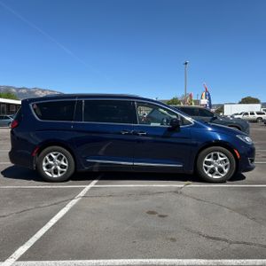 CHRYSLER PACIFICA TOURING L PLUS - 10