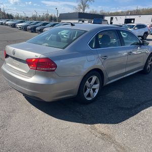 VOLKSWAGEN PASSAT SE PZEV - 8