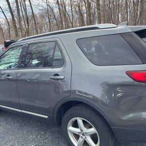 FORD EXPLORER XLT - 6