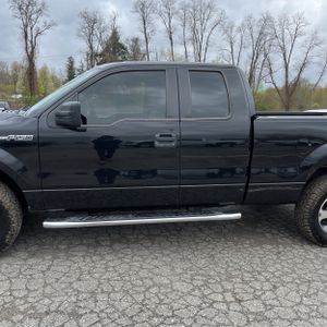 FORD F-150 STX - 4