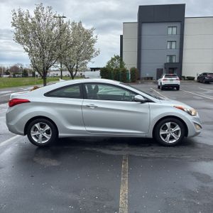 HYUNDAI ELANTRA - 10