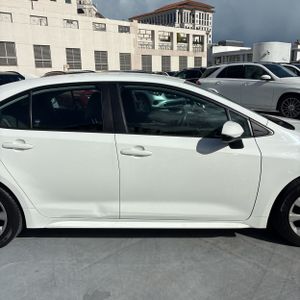 2022 Toyota COROLLA LE 照片 11