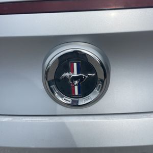 2011 FORD MUSTANG V6 PREMIUM 照片 23