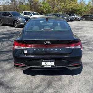 HYUNDAI ELANTRA SE - 6