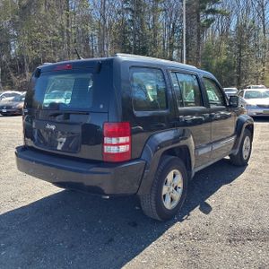 JEEP LIBERTY SPORT - 8