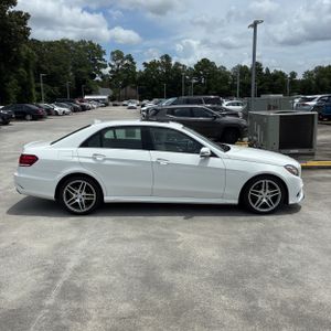 صورة 10 لـ 2016 Mercedes-BENZ E-CLASS