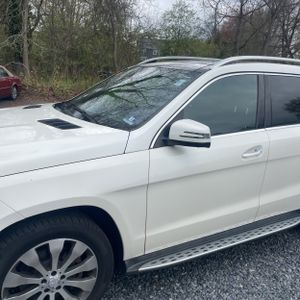 MERCEDES-BENZ GLS - 2