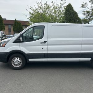 FORD TRANSIT 250 - 4