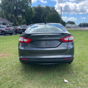 FORD FUSION SE - 7