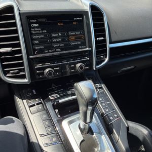 2016 Porsche CAYENNE S — миниатюра 36