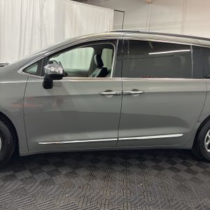 CHRYSLER PACIFICA LIMITED - 4