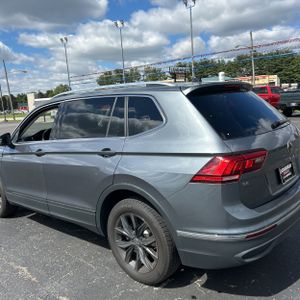 VOLKSWAGEN TIGUAN SE 4MOTION - 6