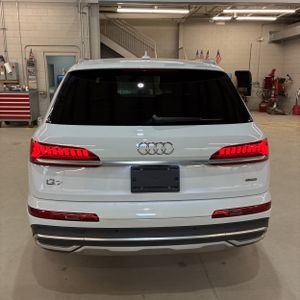 AUDI Q7 PREMIUM PLUS - 7