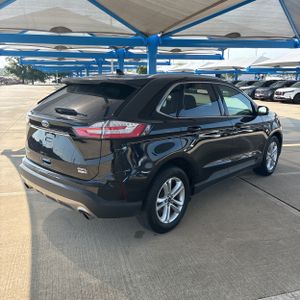 FORD EDGE SEL - 8