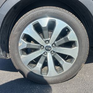 2020 KIA TELLURIDE S photo 9