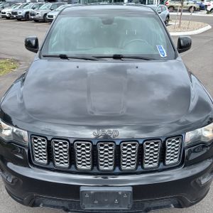 صورة 15 لـ 2017 JEEP GRAND CHEROKEE ALTITUDE