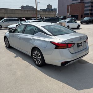 صورة 5 لـ 2024 Nissan ALTIMA 2.5 SV