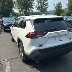 2024 Toyota RAV4 XLE 照片 5