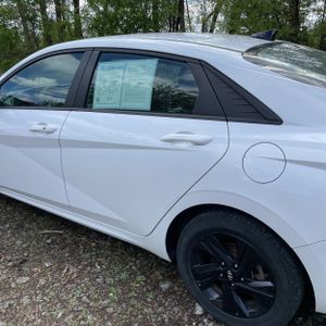 HYUNDAI ELANTRA SEL - 6