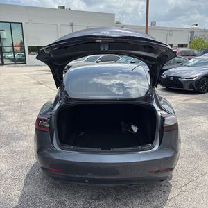صورة مصغرة 40 لـ 2021 Tesla MODEL 3 STANDARD RANGE PLUS