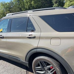 FORD EXPLORER ST - 6