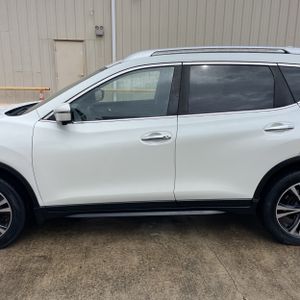 NISSAN ROGUE SV - 4