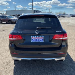 MERCEDES-BENZ GLC - 7