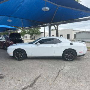 DODGE CHALLENGER SXT PLUS - 3
