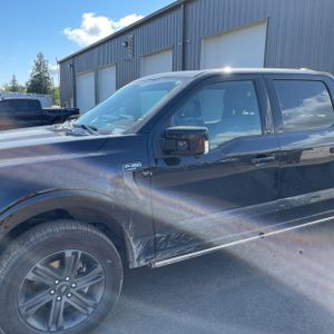 FORD F-150 LARIAT - 2