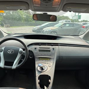 2011 Toyota PRIUS TWO — миниатюра 35