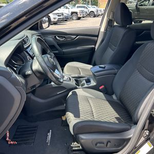 2017 Nissan ROGUE SV — миниатюра 32