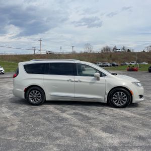 CHRYSLER PACIFICA TOURING L PLUS - 10