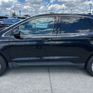 FORD EDGE SEL - 4