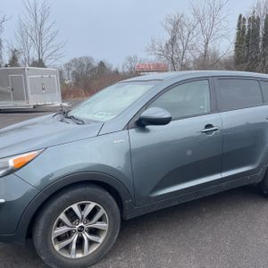 KIA SPORTAGE LX - 2