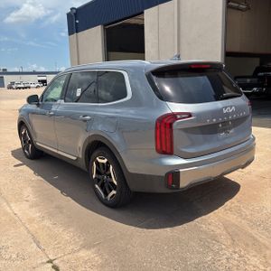 صورة 5 لـ 2025 KIA TELLURIDE S
