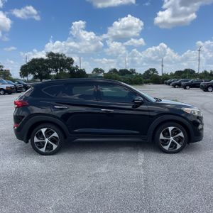 2016 Hyundai TUCSON LIMITED — фото 10