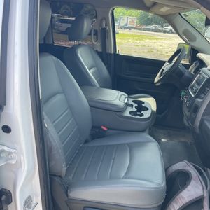 2019 RAM 1500 CLASSIC TRADESMAN 缩略图 31