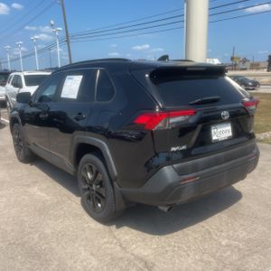 صورة 5 لـ 2023 Toyota RAV4 XLE PREMIUM
