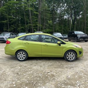 FORD FIESTA SE - 10