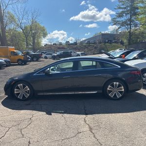 MERCEDES-BENZ EQS - 3