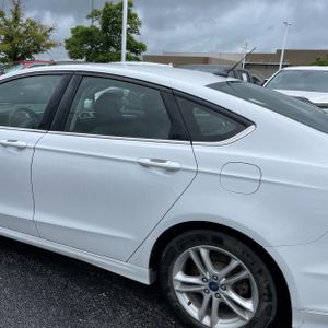FORD FUSION SE - 5
