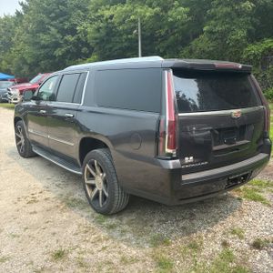 صورة 5 لـ 2015 Cadillac ESCALADE LUXURY